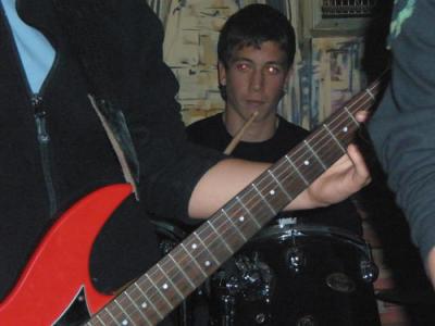 EdUaRdO (BaTeRiA)
